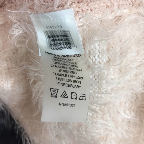 VINCE CAMUTO Pink Gray White EYELASH Geometric Mock Turtleneck Sweater Sz S - Picture 12 of 13